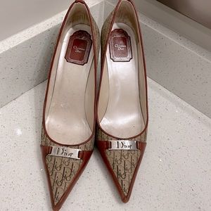 Classic Christian Dior Pumps - Authentic!